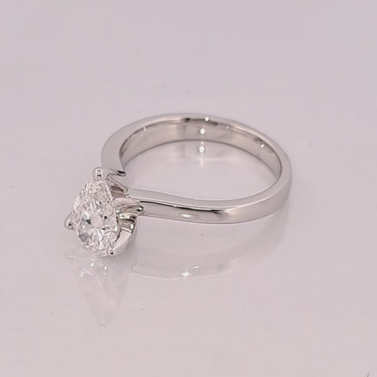 1.27 ctw Pear Shape Diamond Solitaire Ring Twist